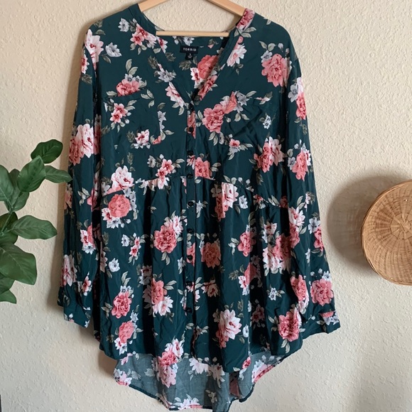 Torrid floral long sleeve blouse - Picture 1 of 5